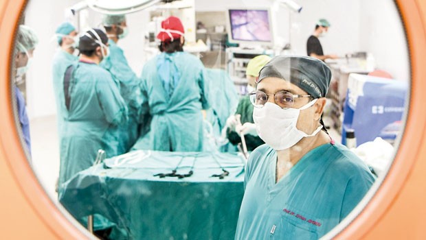 Ameliyat olmak için Elazığ'a geliyorlar