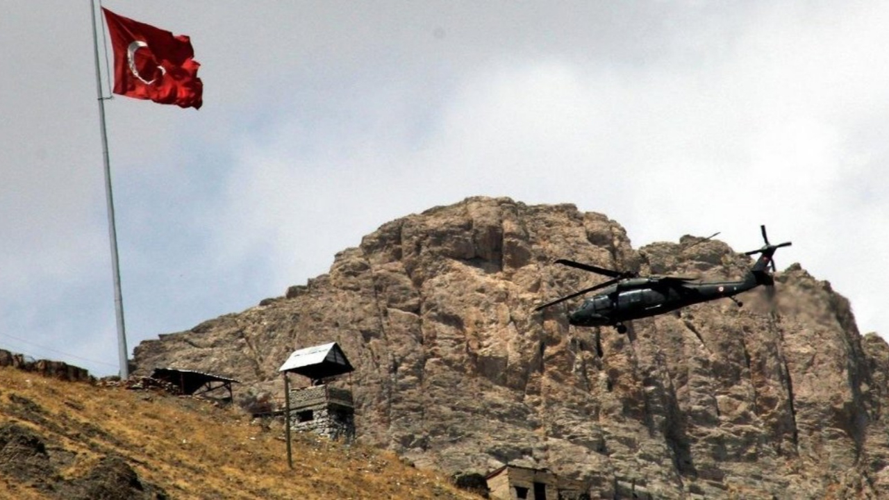 Çukurca'da PKK'lılar ateş açtı! 2 asker yaralandı