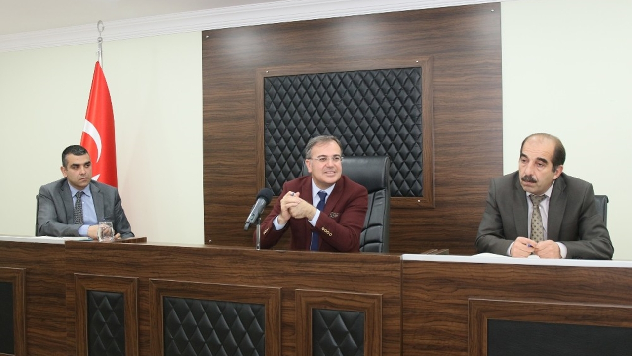Kayseri'de Başkan Bilal Özdoğan muhtarlarla bir araya geldi