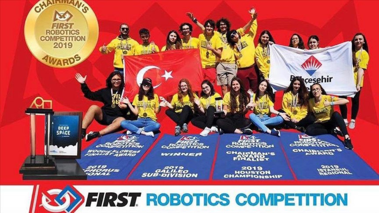 Türk gençleri ABD'den birincilikle dönüyor!
