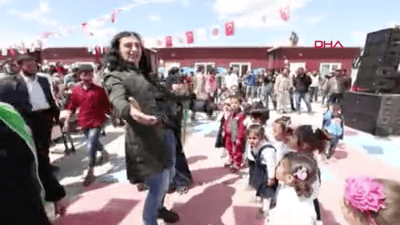 Murat Kekilli Suriye'de konser verdi!