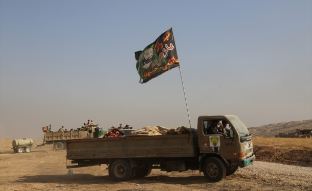 Musul'da Peşmerge ile Irak ordusu arasında bayrak krizi
