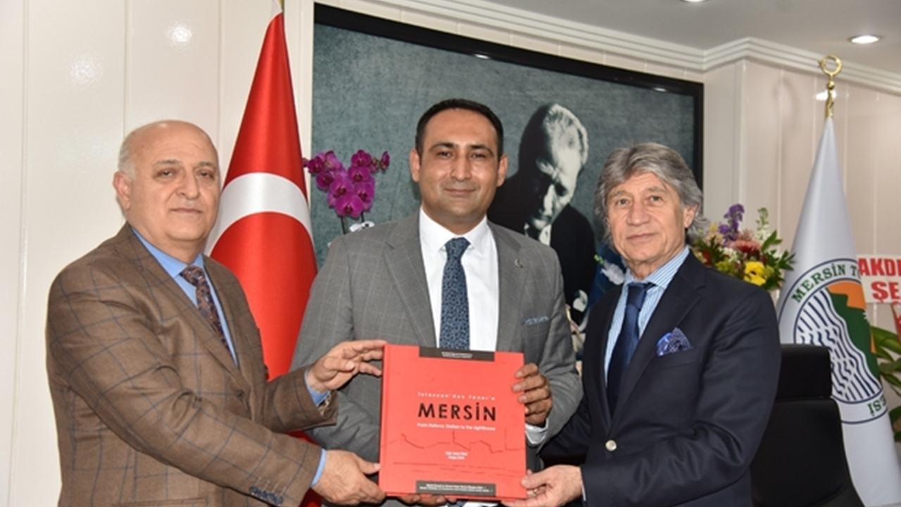 Mersin'de Başkan Vahap Seçer, MTSO meclis üyeleriyle buluştu