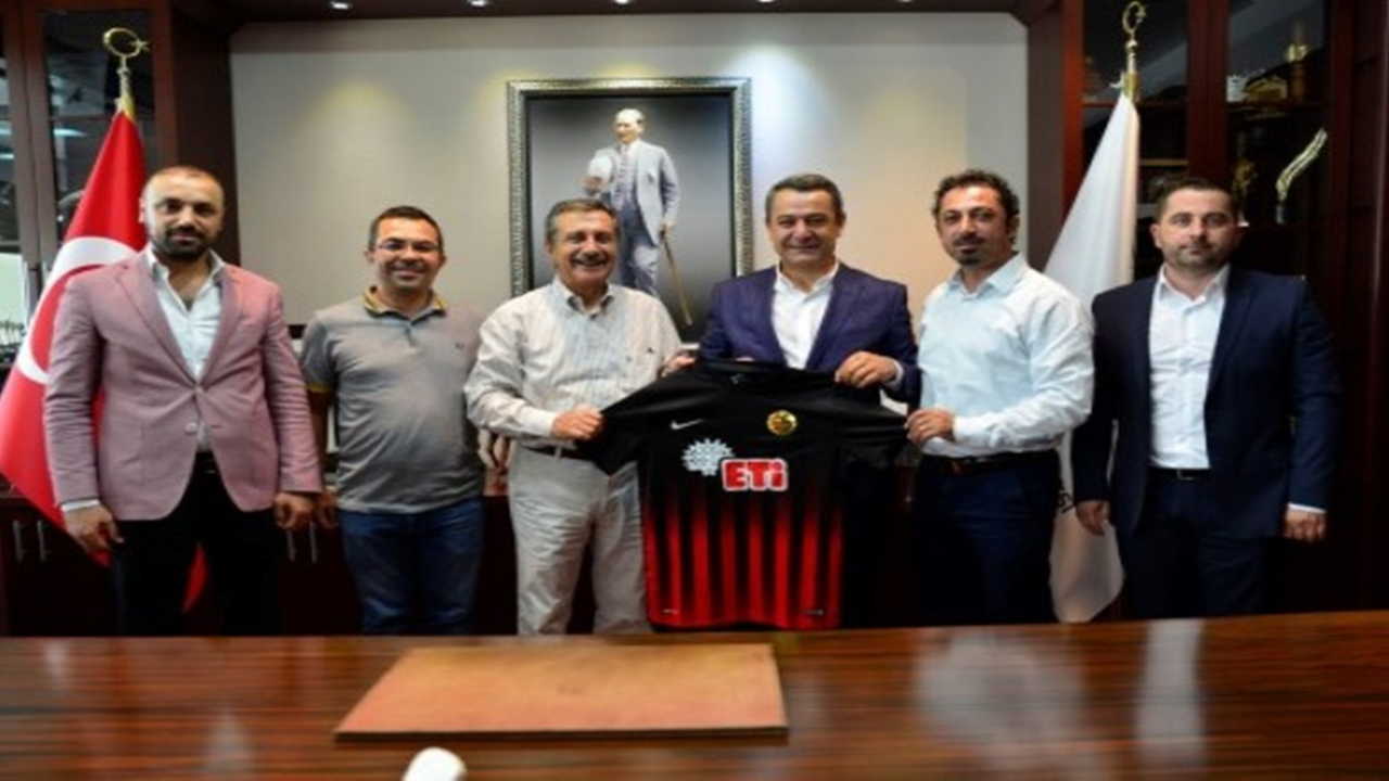Eskişehirspor yönetiminden Başkan Ahmet Ataç’a ziyaret