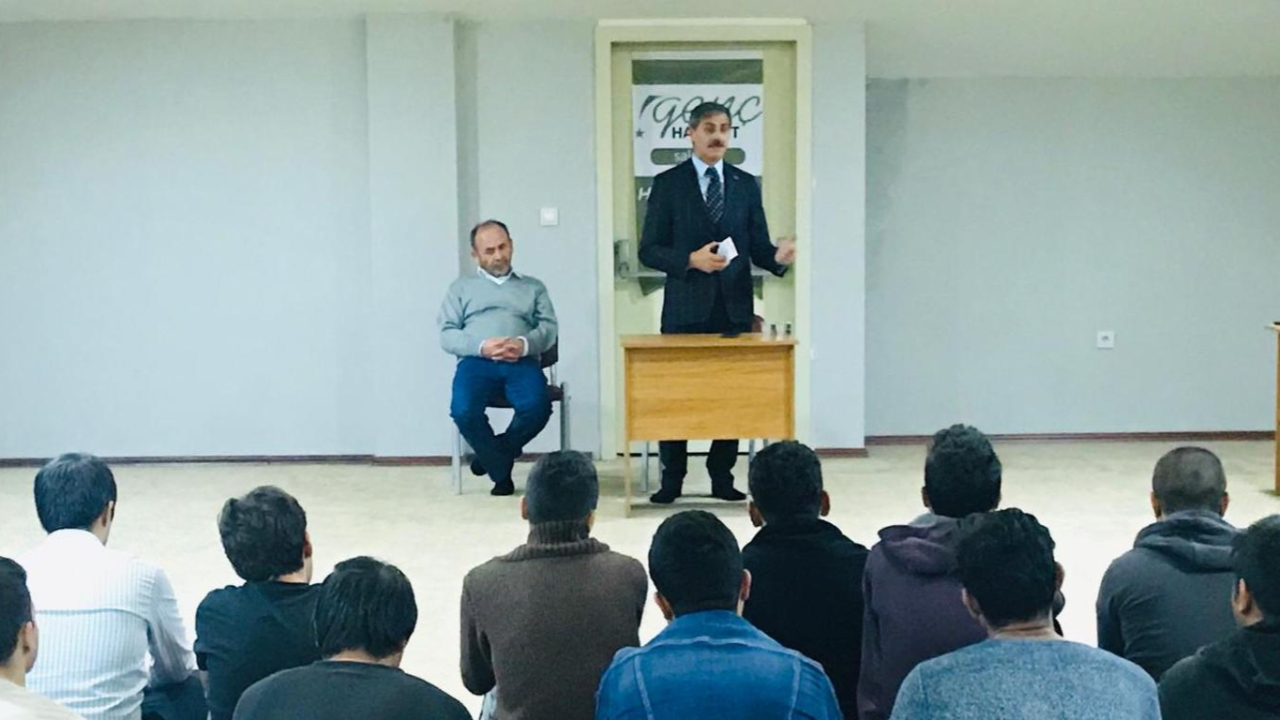 Sakarya'da Başkan Yusuf Alemdar üniversite öğrencilerine misafir oldu