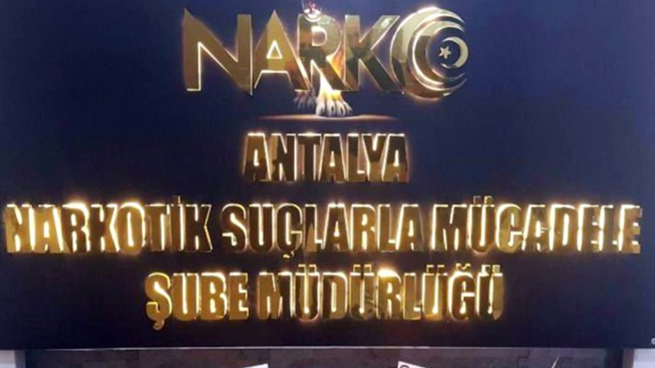 Antalya’da uyuşturucu baskını: 11 tutuklama