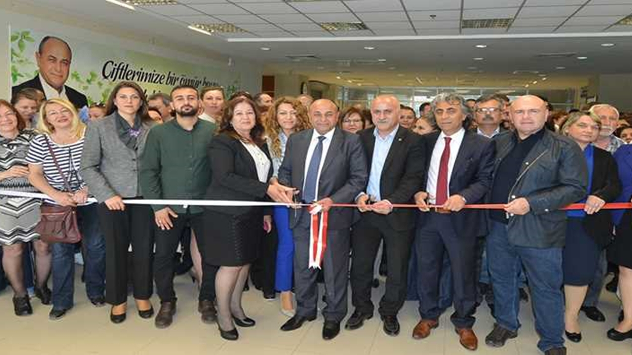 İzmir Çiğli’de el sanatları sergisine büyük ilgi