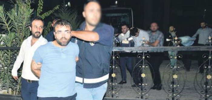 Firari FETÖ’cüleri yastık kavgası yakalattı