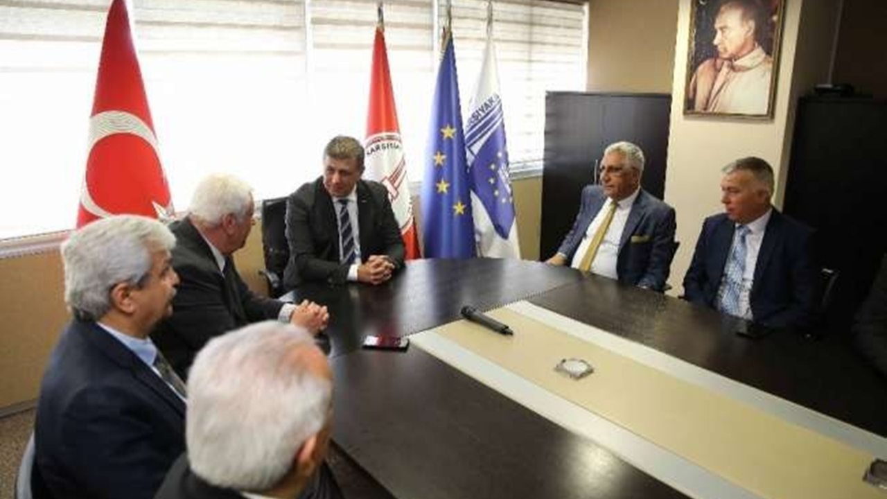 İzmir'de Başkan Cemil Tugay: "Esnafın sorunlarını çözeceğiz"