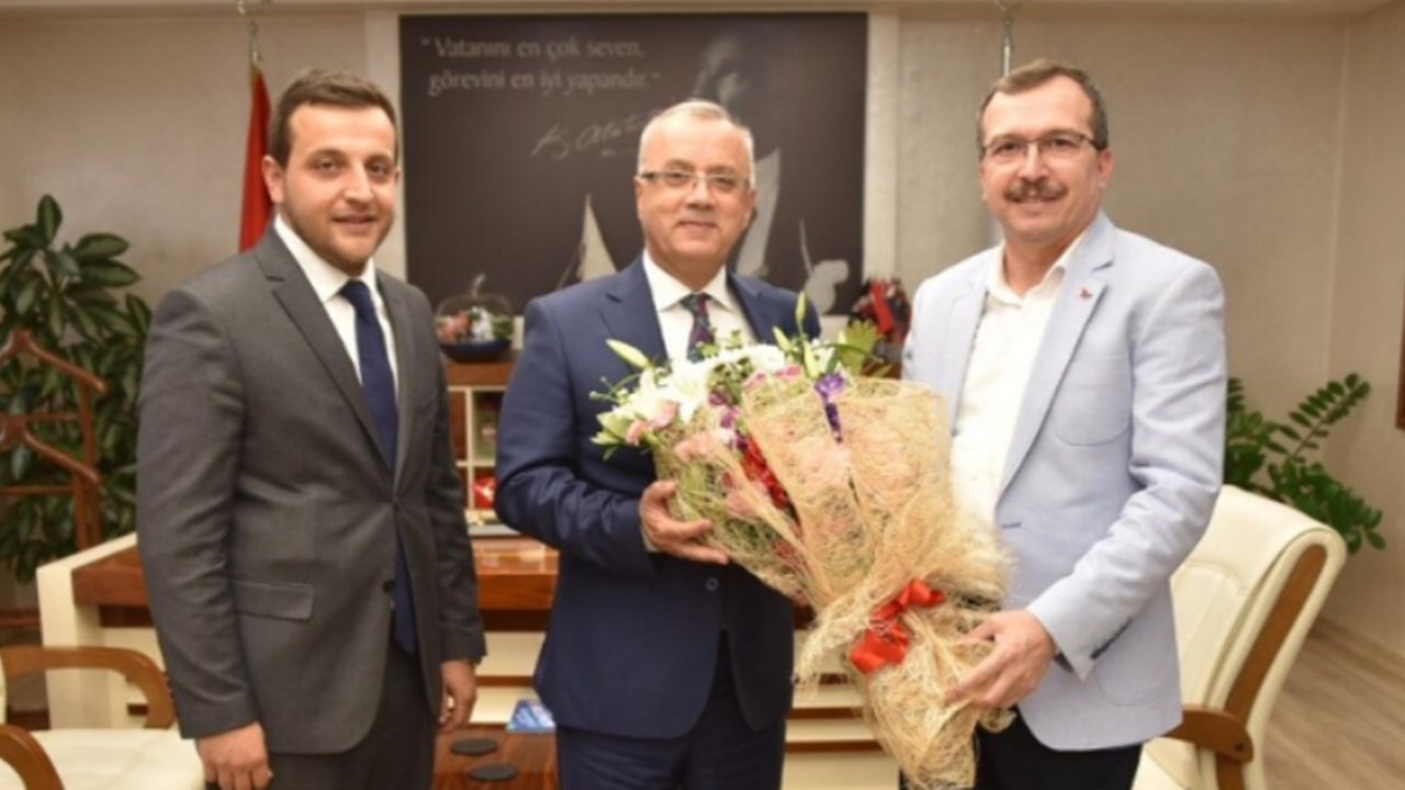 Manisa'da Uğur Aydemir’den Zeki Kayda’ya hayırlı olsun ziyareti