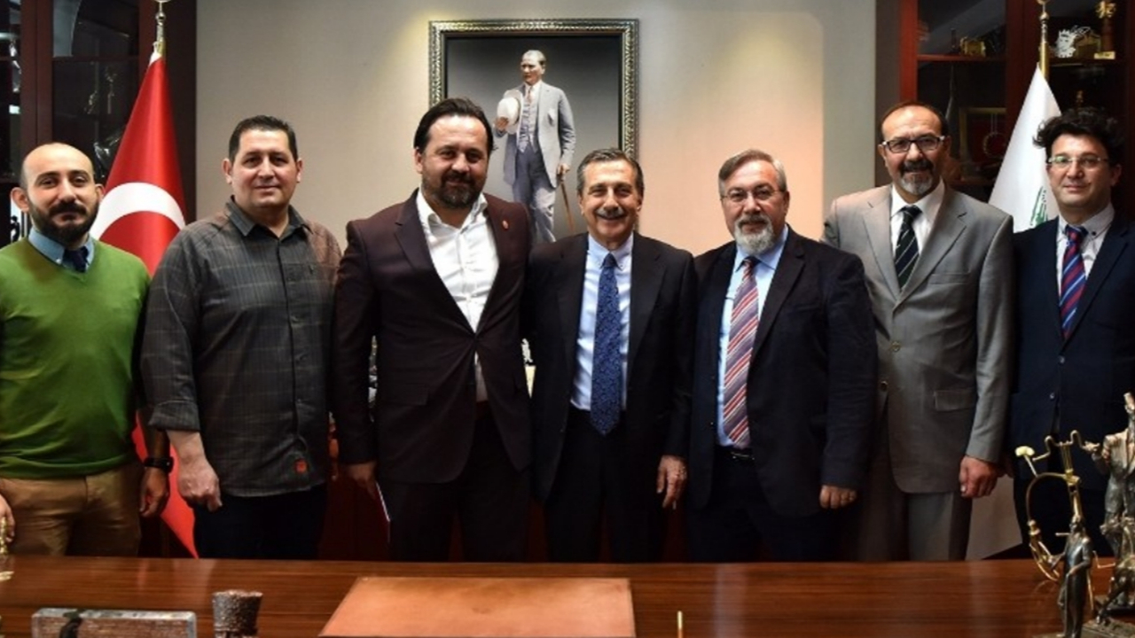 Eskişehir'de Meslek Odalarından Ahmet Ataç’a tebrik ziyaretleri