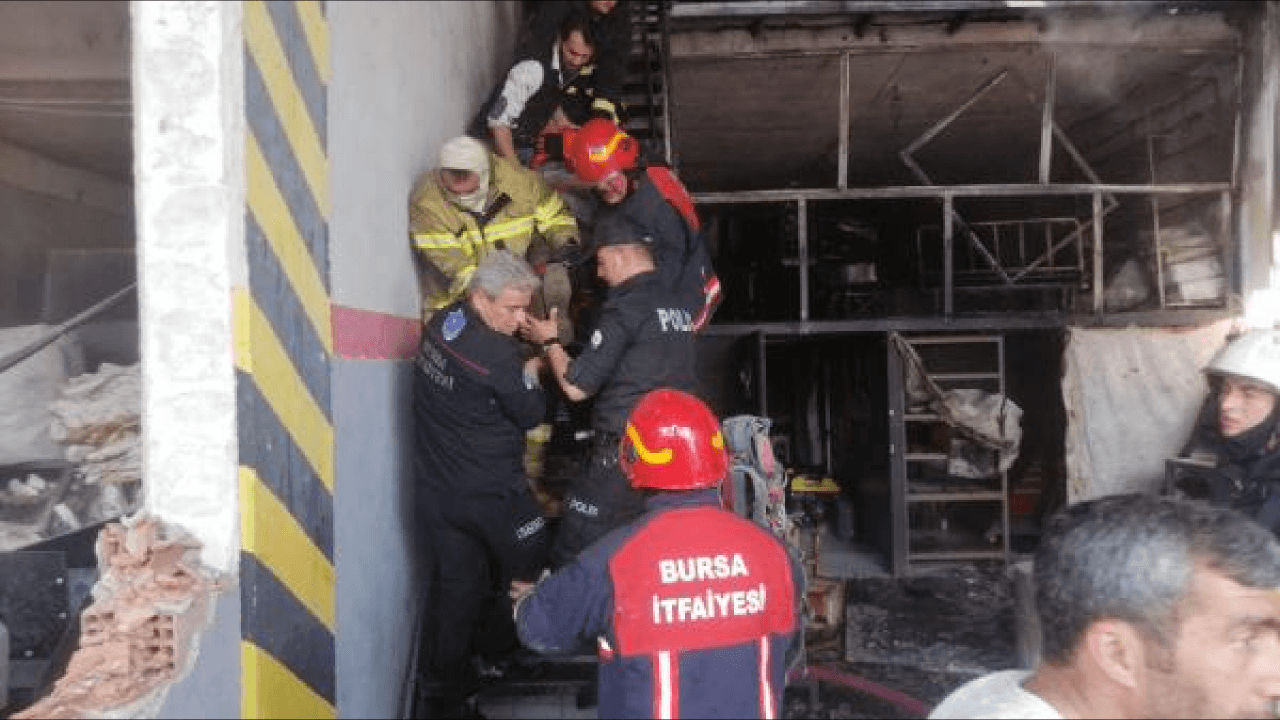 Bursa'da fabirkada patlama!