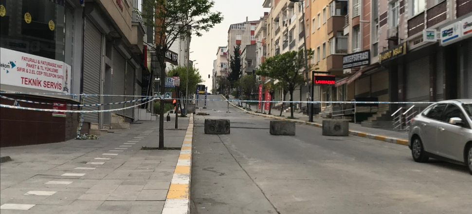Esenyurt'ta mahallelinin gergin bekleyişi sürüyor!