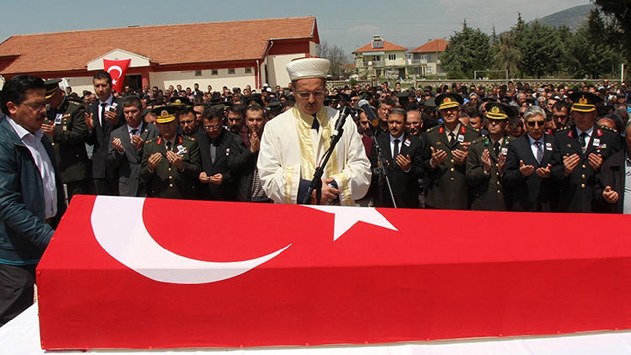 Şehit Nihat Akcalı son yolculuğuna uğurlandı!
