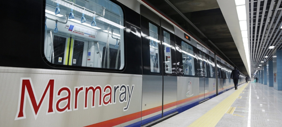 Marmaray'ın üzerine çıkınca akıma kapıldı...