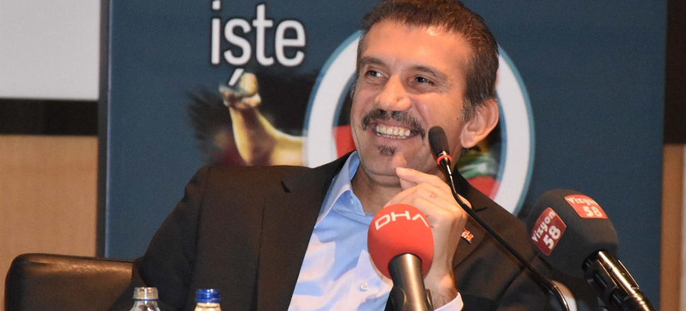Rüştü Reçber şampiyonluk favorisini açıkladı!