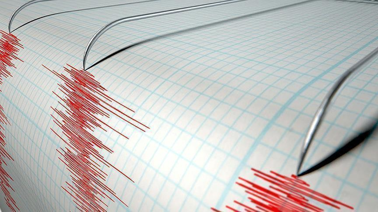 Ege'de korkutan deprem...