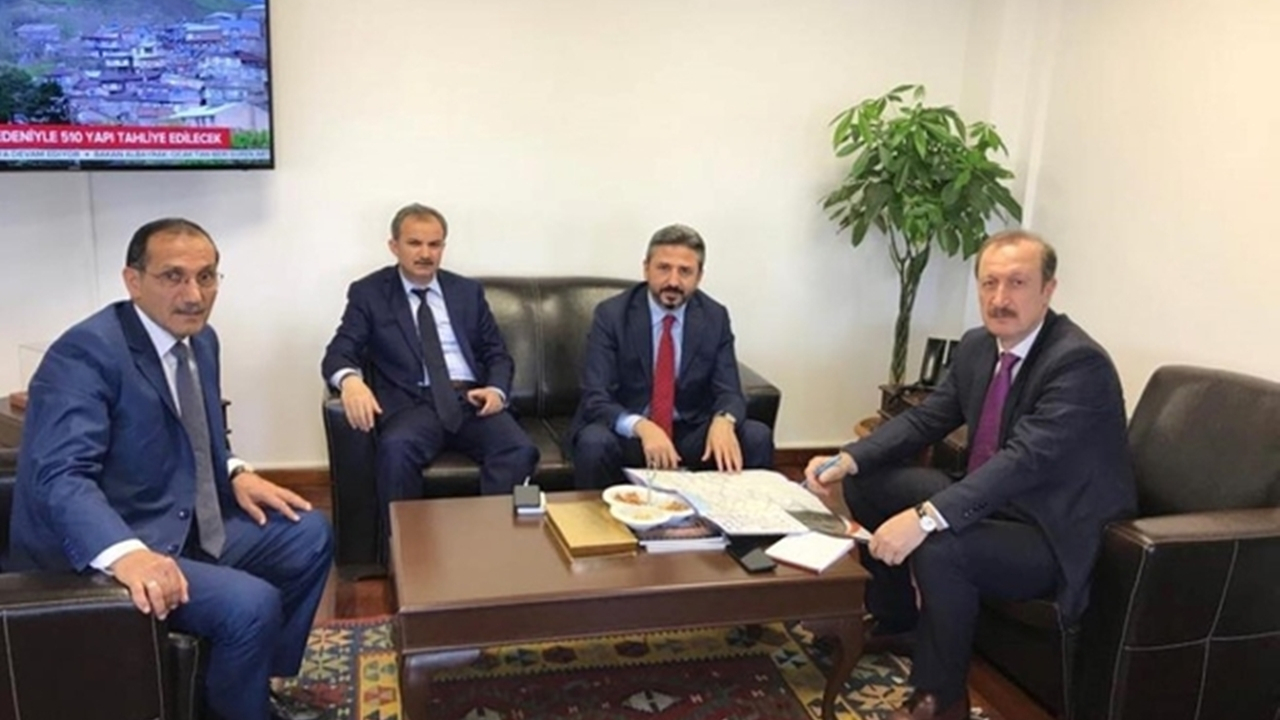 Adıyaman'da Başkan Süleyman Kılınç "Battı ve çıktı" yapımı için temasta bulundu