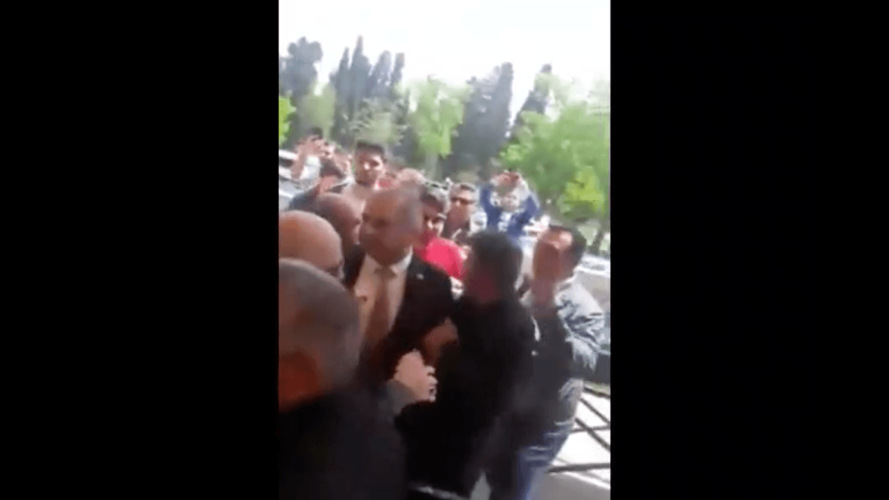 Raci Tetik'in cenazesinde protesto!