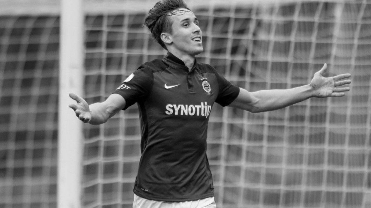 Sparta Prag’dan duygusal Sural paylaşımı!