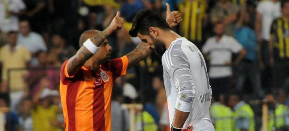 Felipe Melo'dan Volkan Demirel'e gönderme!