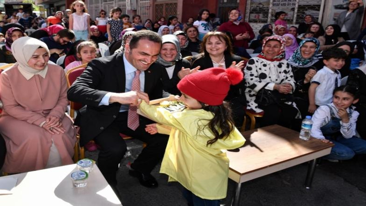 İstanbul'da Başkan Haydar Ali Yıldız, vatandaşlara verdiği sözü yerine getirdi