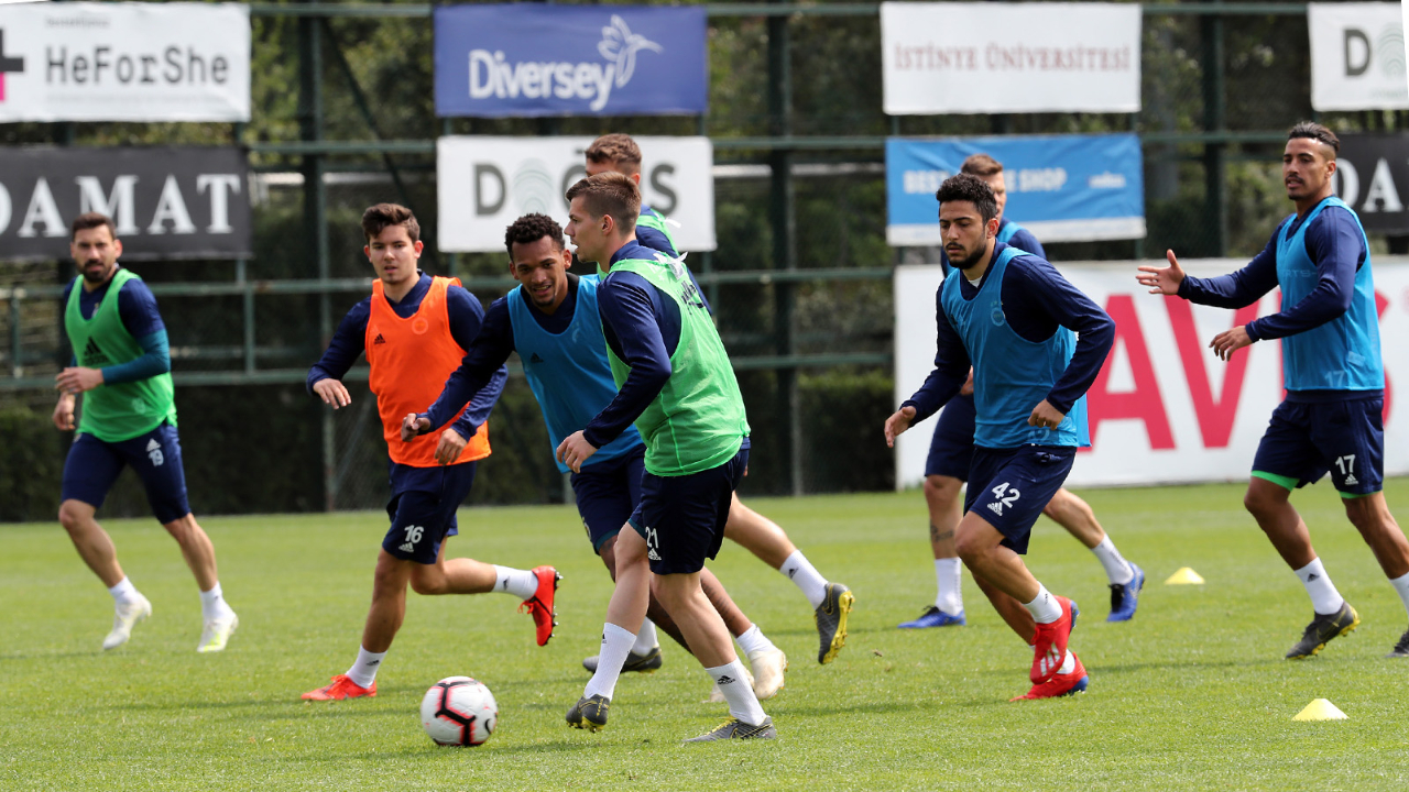 Fenerbahçe, Kasımpaşa maçı hazırlıklarına başladı!