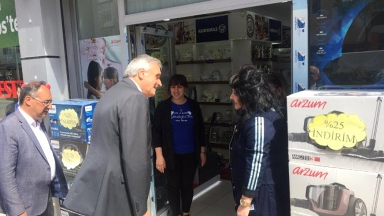 Bilecik'te Başkan Mehmet Talat Bakkalcıoğlu’ndan esnaflara teşekkür ziyareti