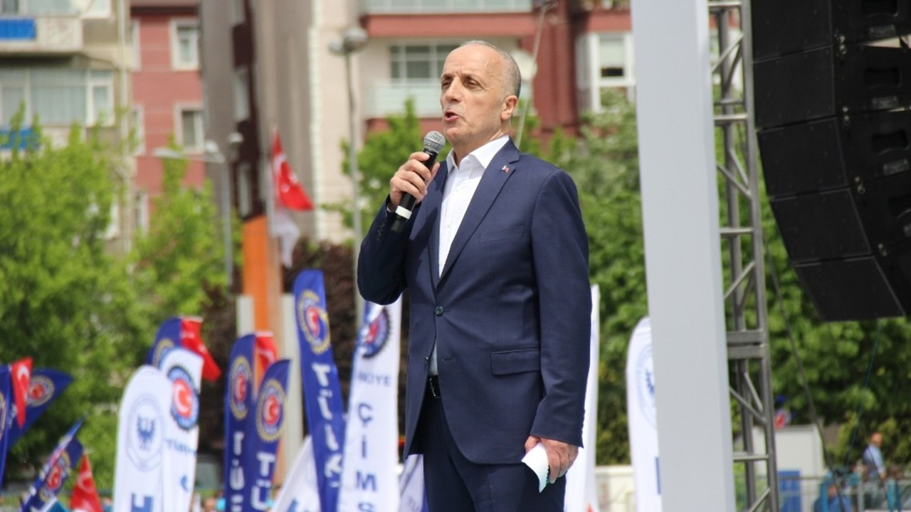 Kocaeli'de Türk-İş Genel Başkanı Ergün Atalay: “Sendikalar partilerin arkasına sığınmasın”