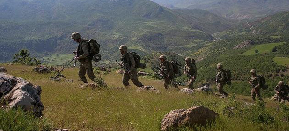 Diyarbakır'da 2 kadın terörist ölü ele geçirildi!