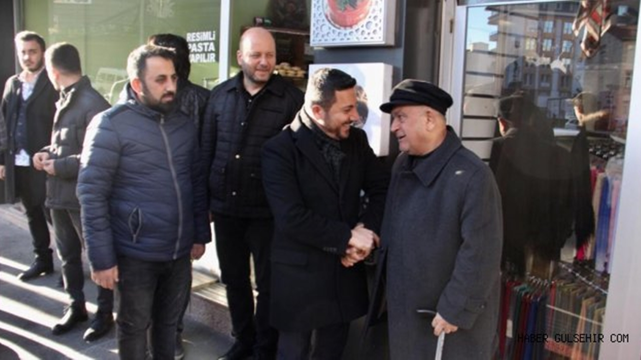 Nevşehir Belediye Başkanı Rasim Arı, esnaf ziyaretlerinde bulundu