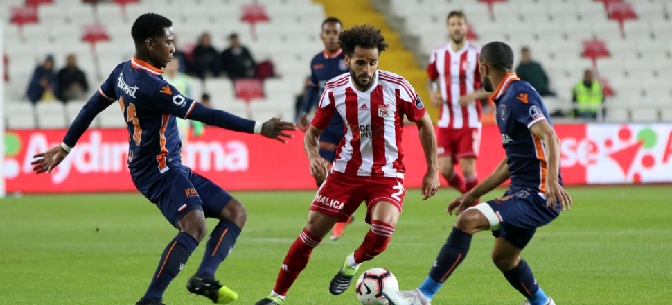 Başakşehir kan kaybetmeye devam ediyor!