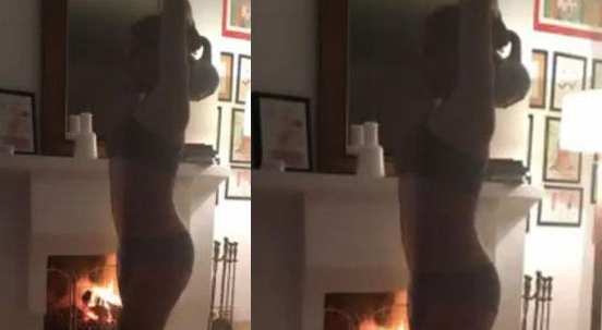 Sosyal medya bu görüntüler ile yıkıldı! Hülya Avşar'dan iç çamaşırlı poz VİDEO