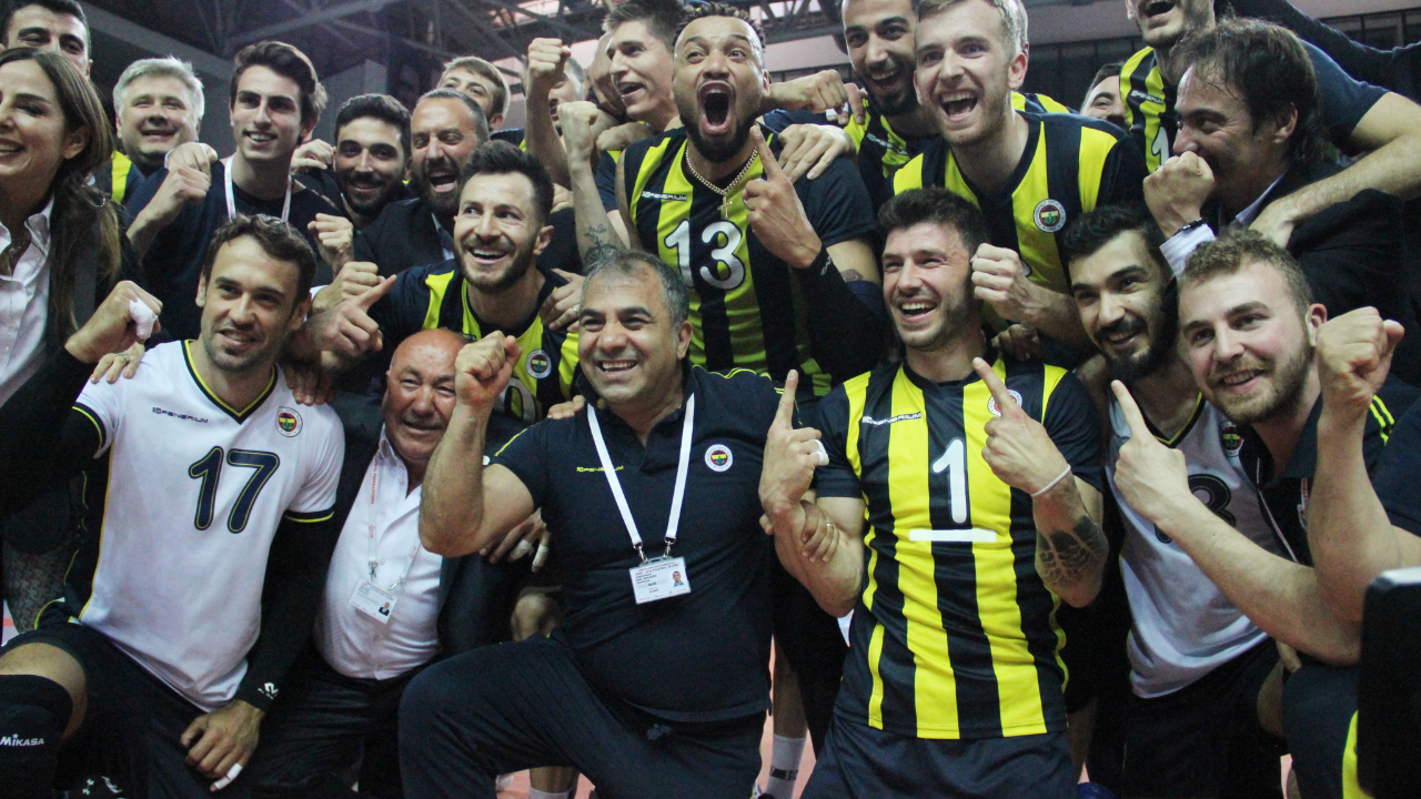 Efeler Ligi’nde şampiyon Fenerbahçe!