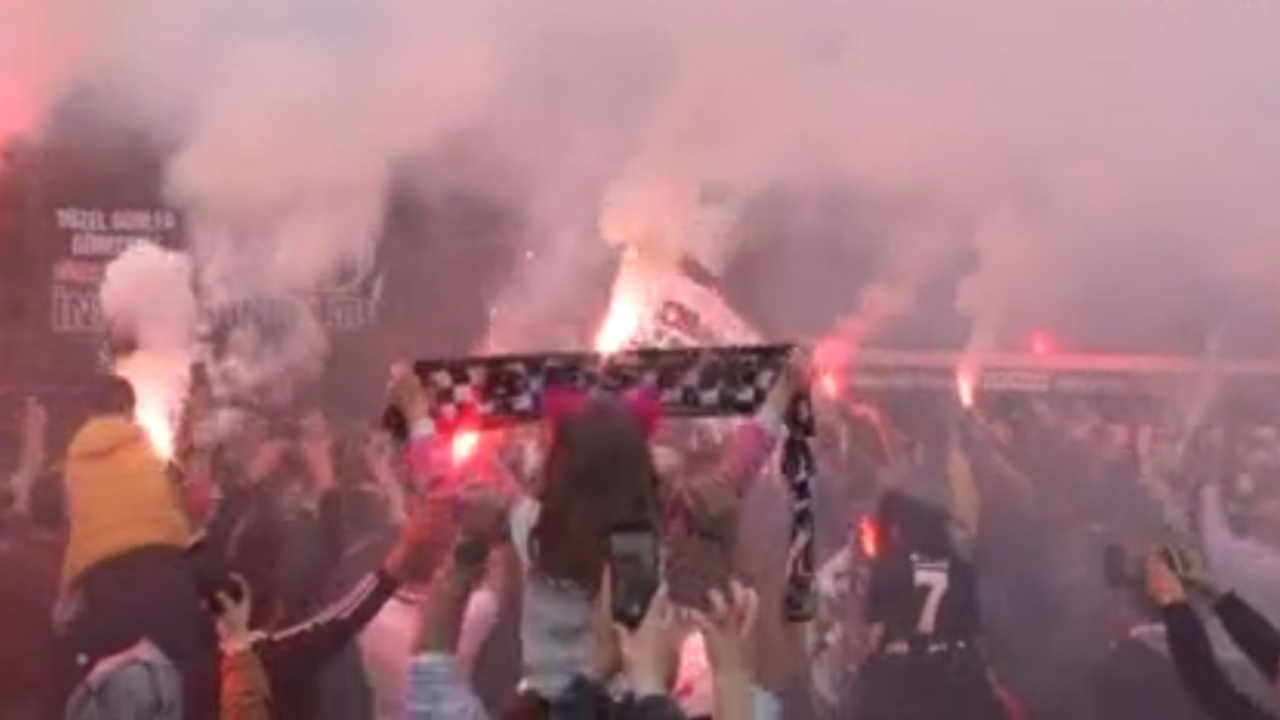 Beşiktaş kafilesi böyle uğurlandı!