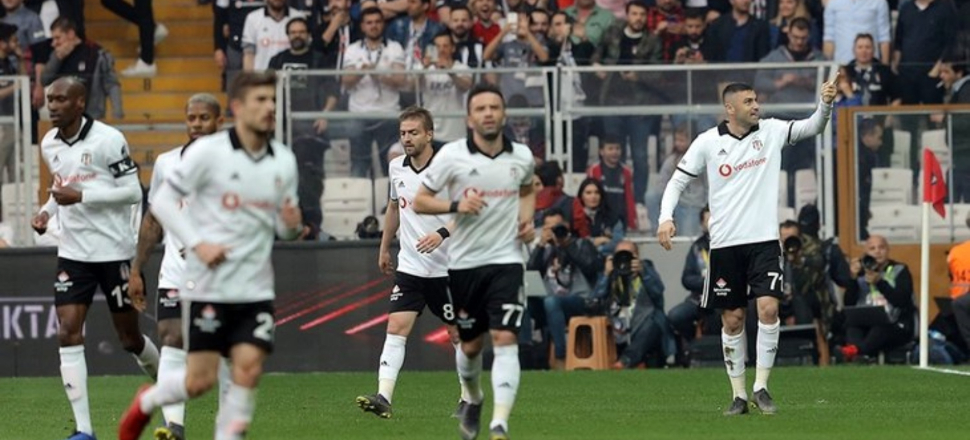 Beşiktaş'ın derbi ilk 11'i belli oldu!