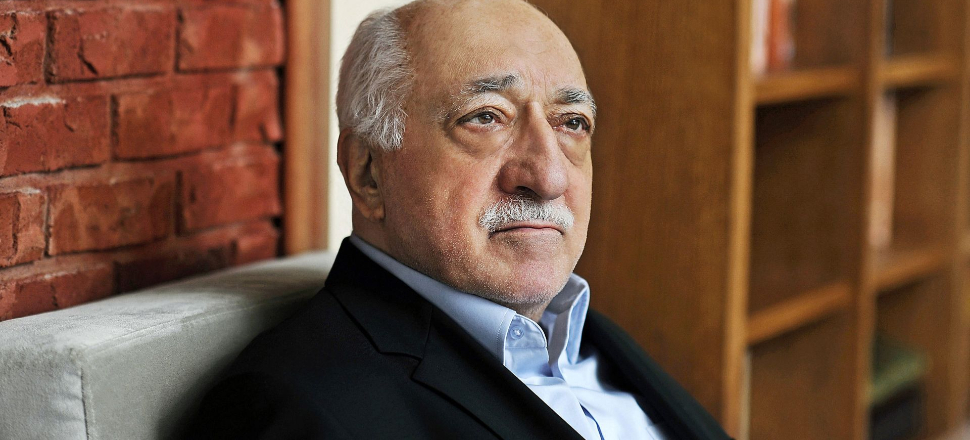 "Fetullah Gülen her gün peygamberimizle görüşürdü"