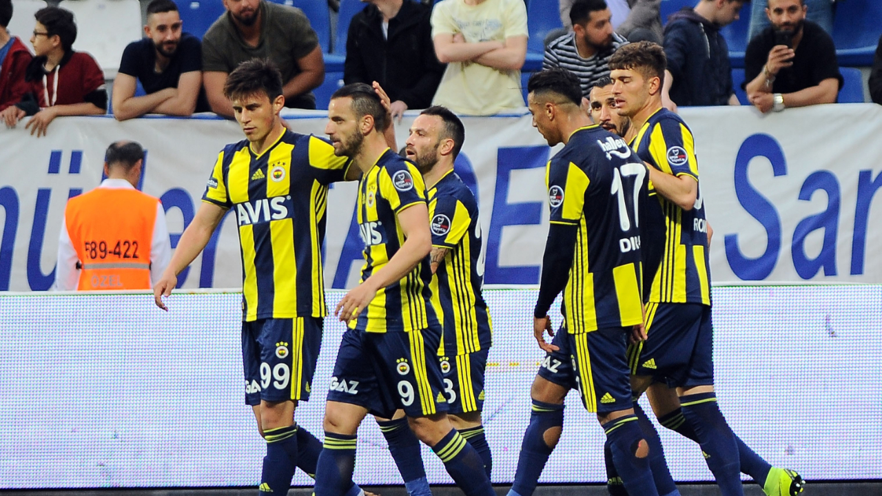 Fenerbahçe deplasman kabusuna son verdi! 1-3
