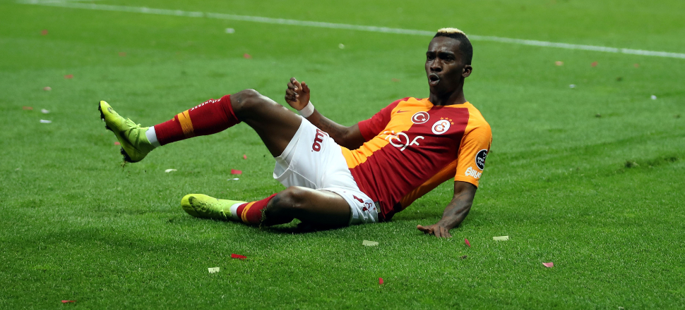 Galatasaray zirvenin yeni sahibi!