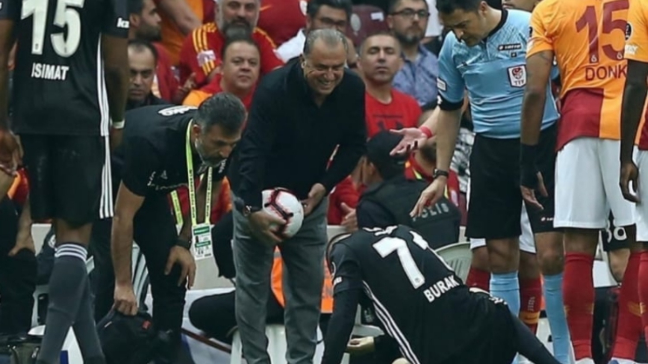 Galatasaray'dan Beşiktaş'a gönderme!