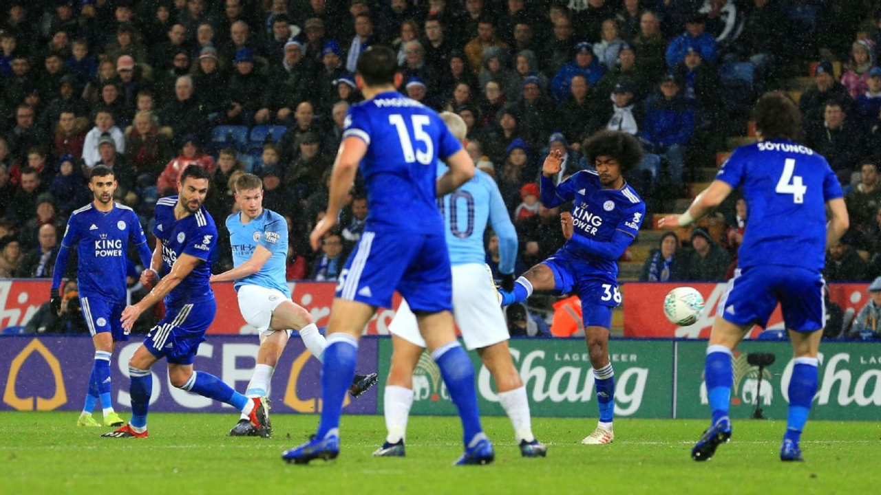 Manchester City'yi kaptanı kurtardı!