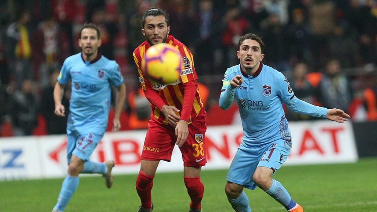 Trabzonspor-Kayserispor maçında ilk 11'ler!