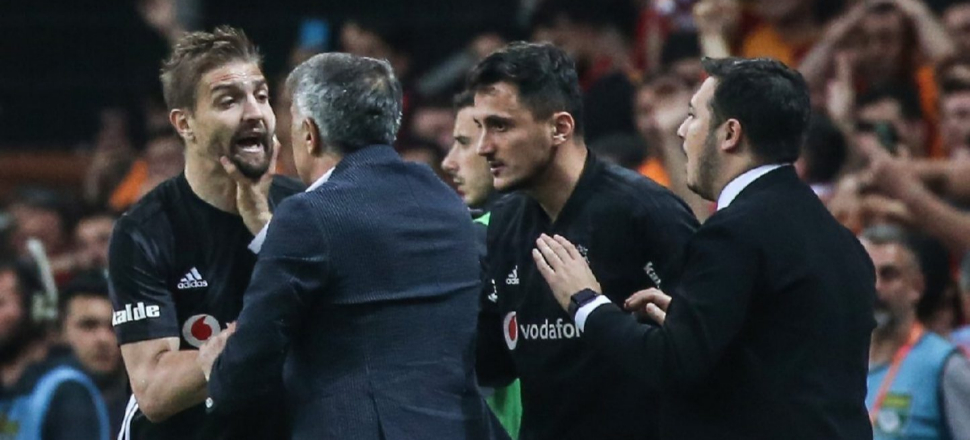 BJK TV'de Şenol Güneş'e ağır eleştiri!