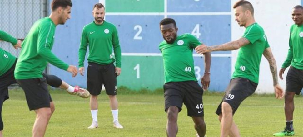 Galatasaray maçı öncesi Vedat Muriç ve Aatif şoku!