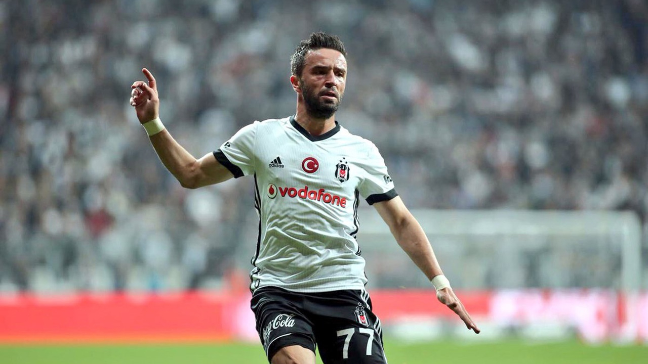Beşiktaş'ta Gökhan Gönül şoku!