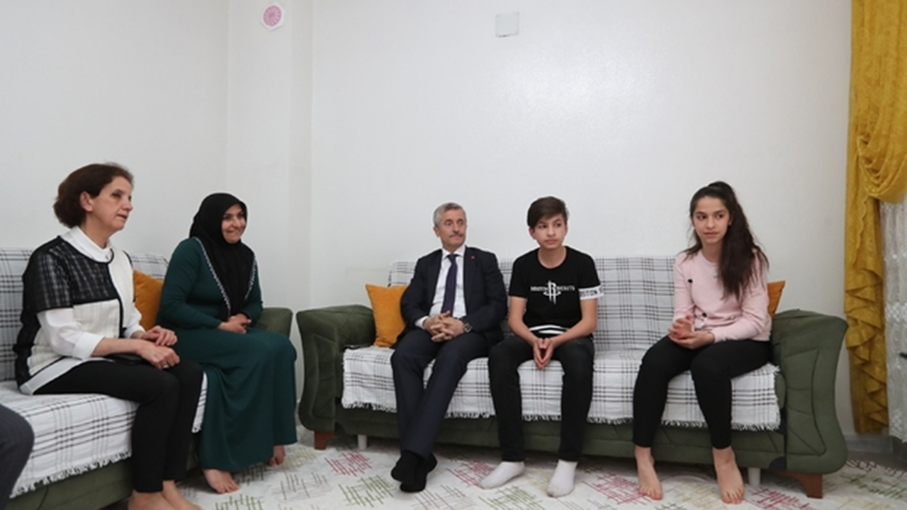 Gaziantep'te Başkan Mehmet Tahmazoğlu’ndan ailelere ziyaret