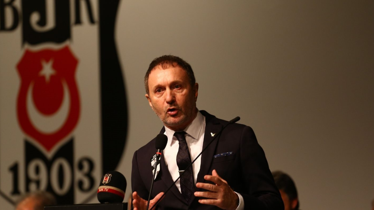 Beşiktaş'ın yeni başkan adayı yönetim kurulu listesini teslim etti!