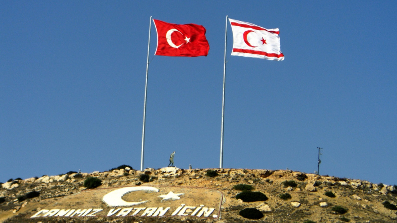 KKTC'de koalisyon ortağından çekilme kararı...