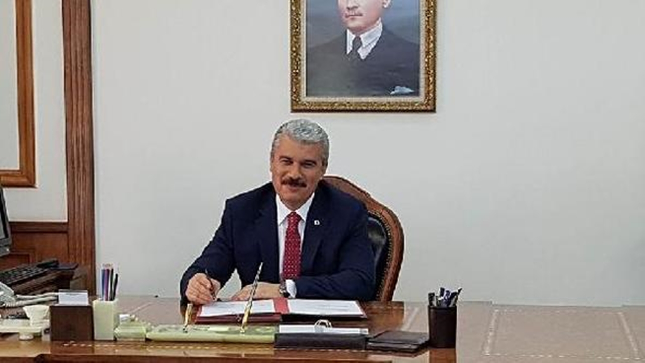 Kırşehir'de Vali İbrahim Akın, halk gününde vatandaşla buluştu