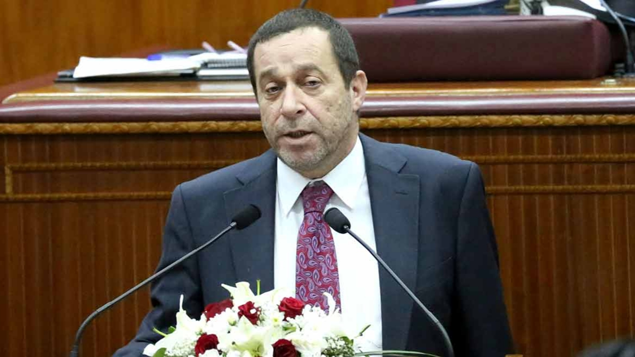 Serdar Denktaş görevinden istifa etti...